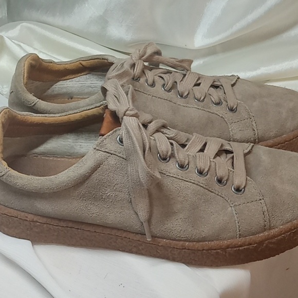 Joseph Abboud men's tan leather sneaker size 9 - Picture 2 of 8